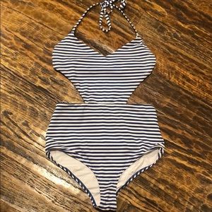 Blue & white striped 1-piece bathing suit